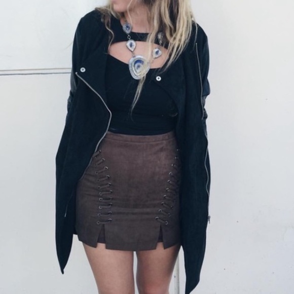 Emma & Sam Keyhole Tank - Picture 4 of 8